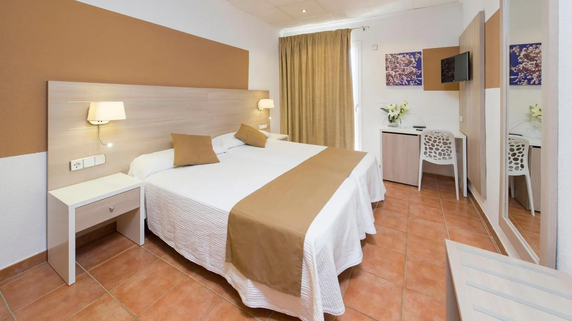 Hostal Adelino Hotel Sant Antoni de Portmany